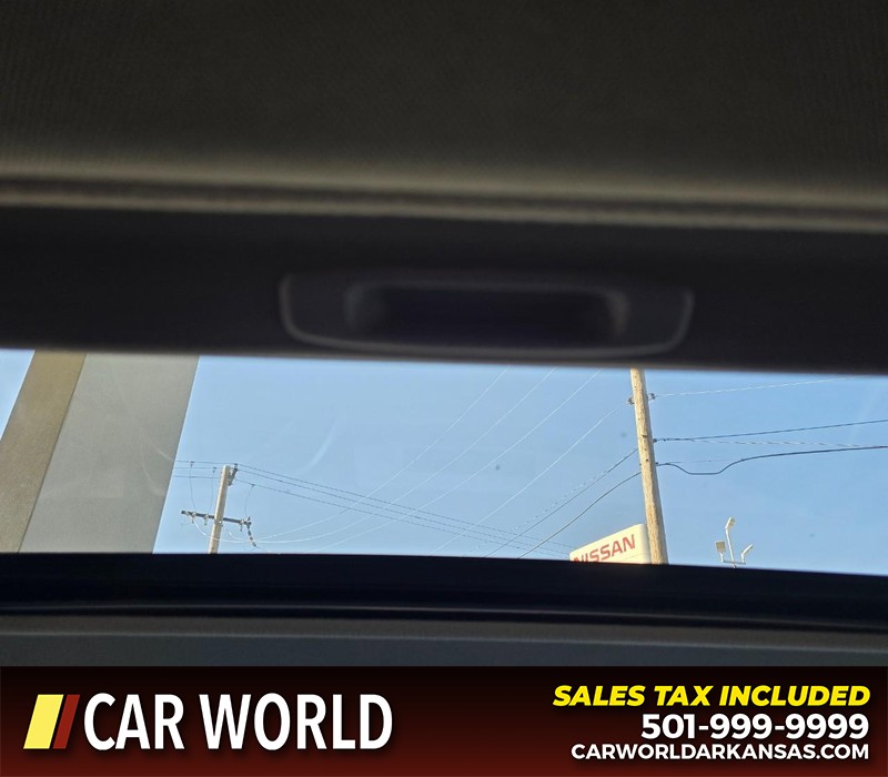 Toyota RAV4 Vehicle Full-screen Gallery Image 20