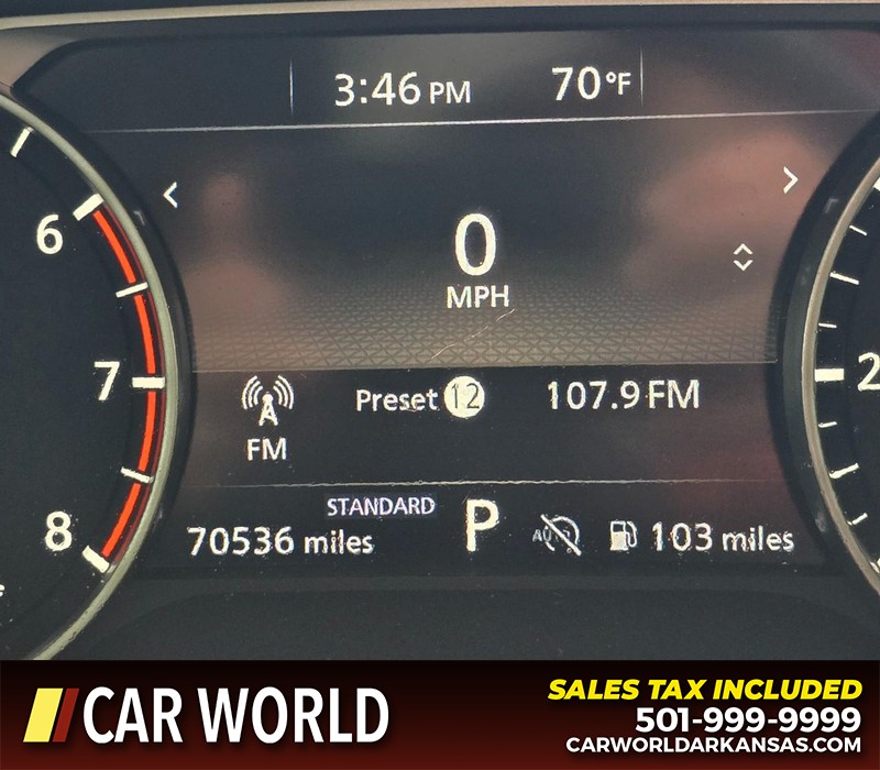 Nissan Rogue Vehicle Full-screen Gallery Image 16