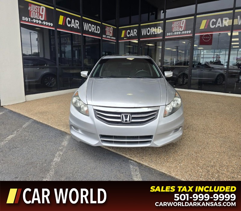 Honda Accord Sedan Vehicle Full-screen Gallery Image 2