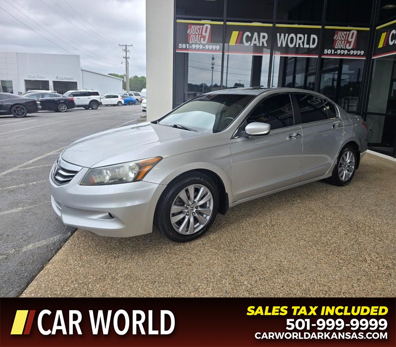 Honda Accord Sedan Vehicle Full-screen Gallery Image 3