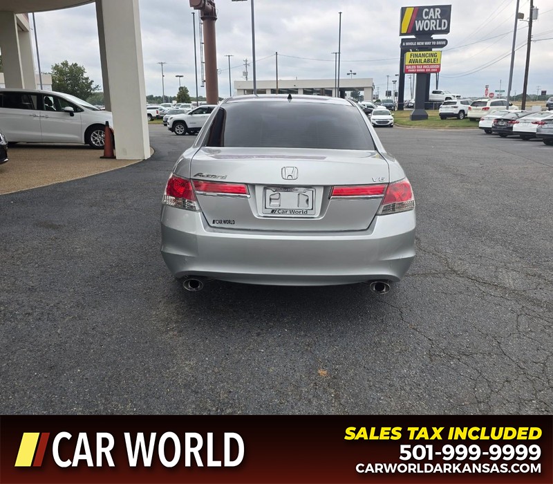 Honda Accord Sedan Vehicle Full-screen Gallery Image 5