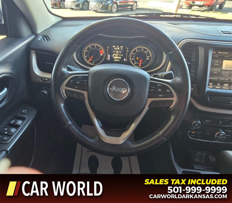 Jeep Cherokee Vehicle Full-screen Gallery Image 15