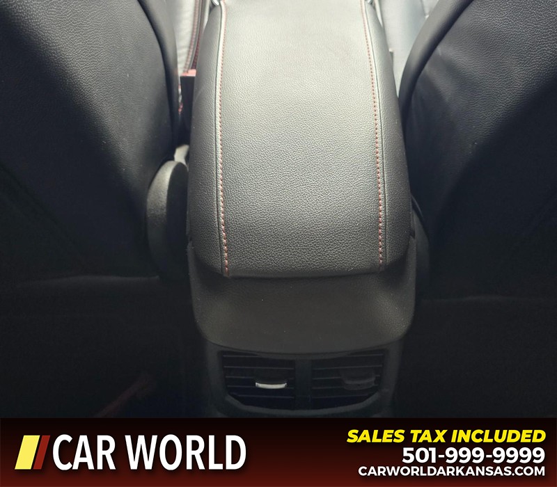Ford Fusion Vehicle Full-screen Gallery Image 19