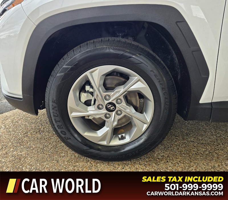 Hyundai Tucson Vehicle Full-screen Gallery Image 6