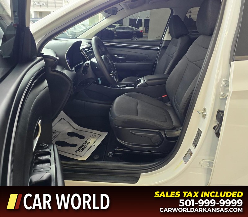 Hyundai Tucson Vehicle Full-screen Gallery Image 8