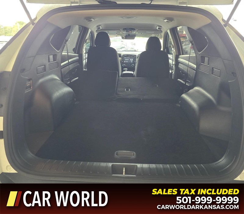 Hyundai Tucson Vehicle Full-screen Gallery Image 14
