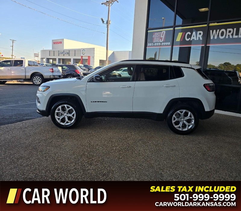 Jeep Compass Vehicle Full-screen Gallery Image 4
