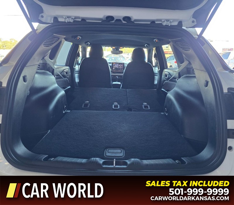 Jeep Compass Vehicle Full-screen Gallery Image 14