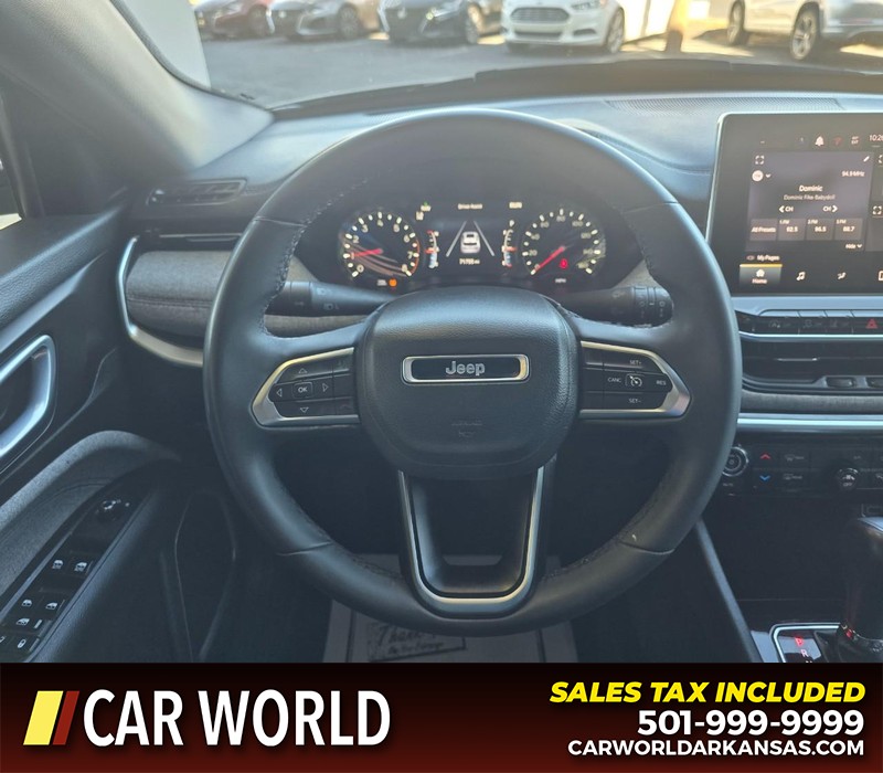 Jeep Compass Vehicle Full-screen Gallery Image 15