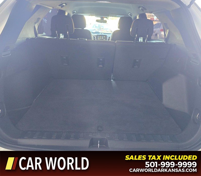 Chevrolet Equinox Vehicle Full-screen Gallery Image 13