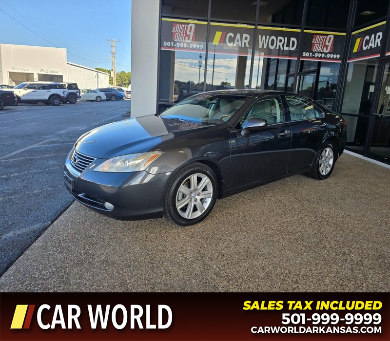 Lexus ES 350 Vehicle Full-screen Gallery Image 3