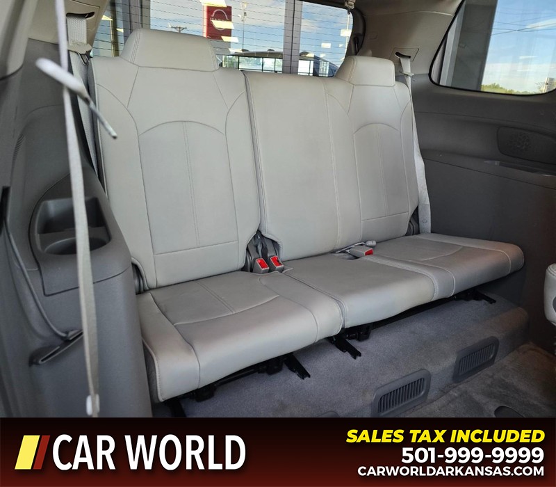 GMC Acadia Vehicle Full-screen Gallery Image 14