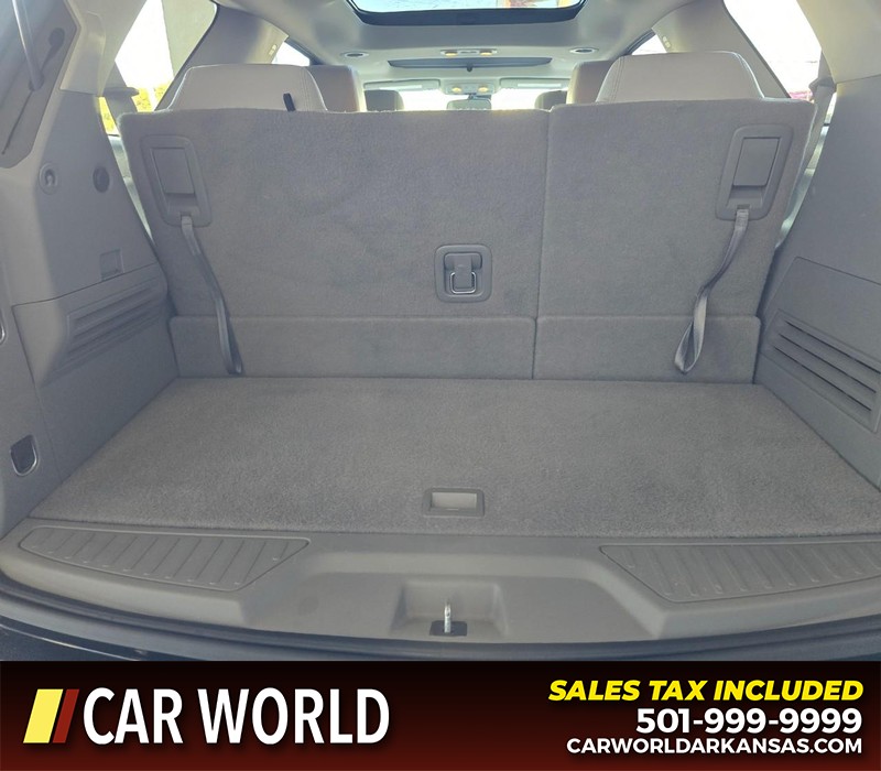 GMC Acadia Vehicle Full-screen Gallery Image 15