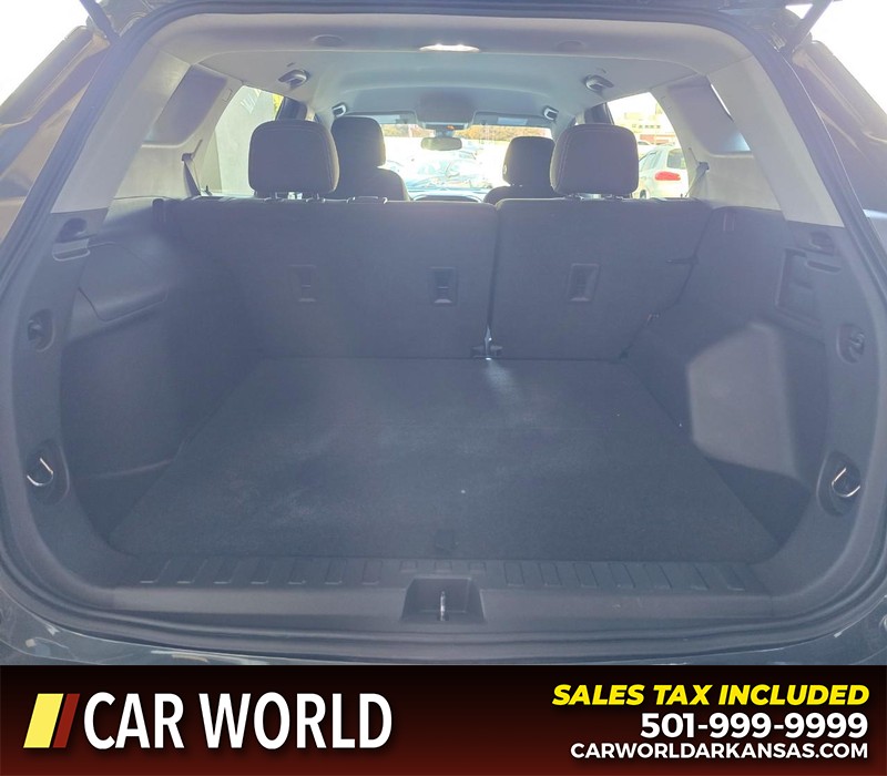 GMC Terrain Vehicle Full-screen Gallery Image 13
