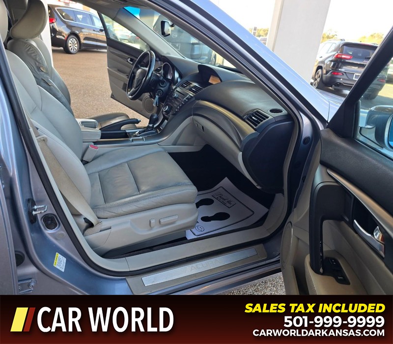 Acura TL Vehicle Full-screen Gallery Image 11