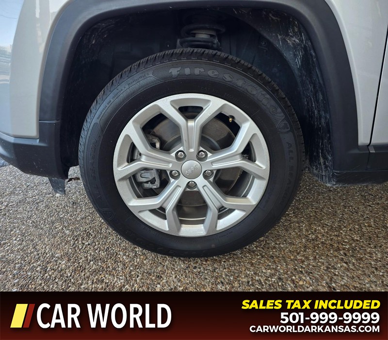Jeep Compass Vehicle Full-screen Gallery Image 6