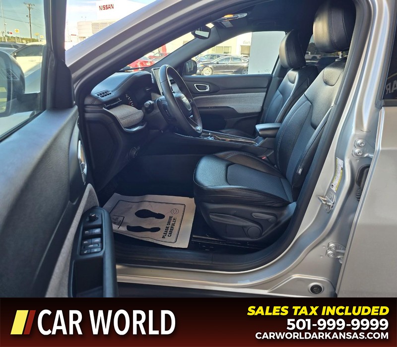 Jeep Compass Vehicle Full-screen Gallery Image 8