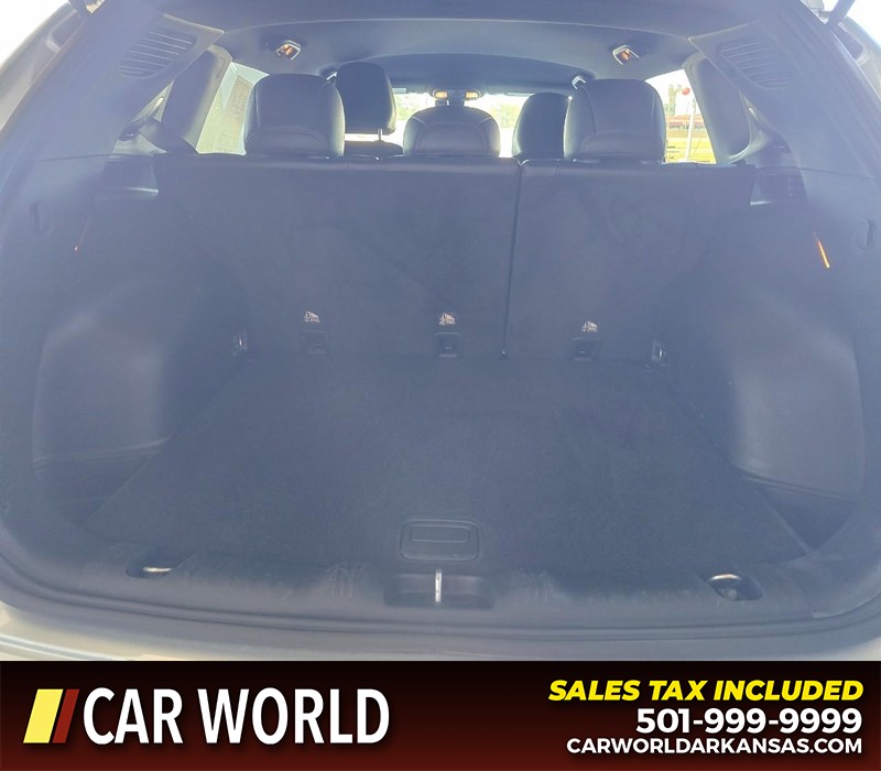 Jeep Compass Vehicle Full-screen Gallery Image 13