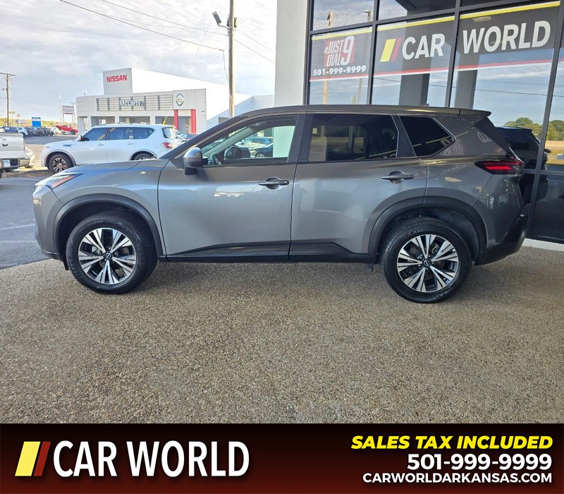 Nissan Rogue Vehicle Full-screen Gallery Image 4