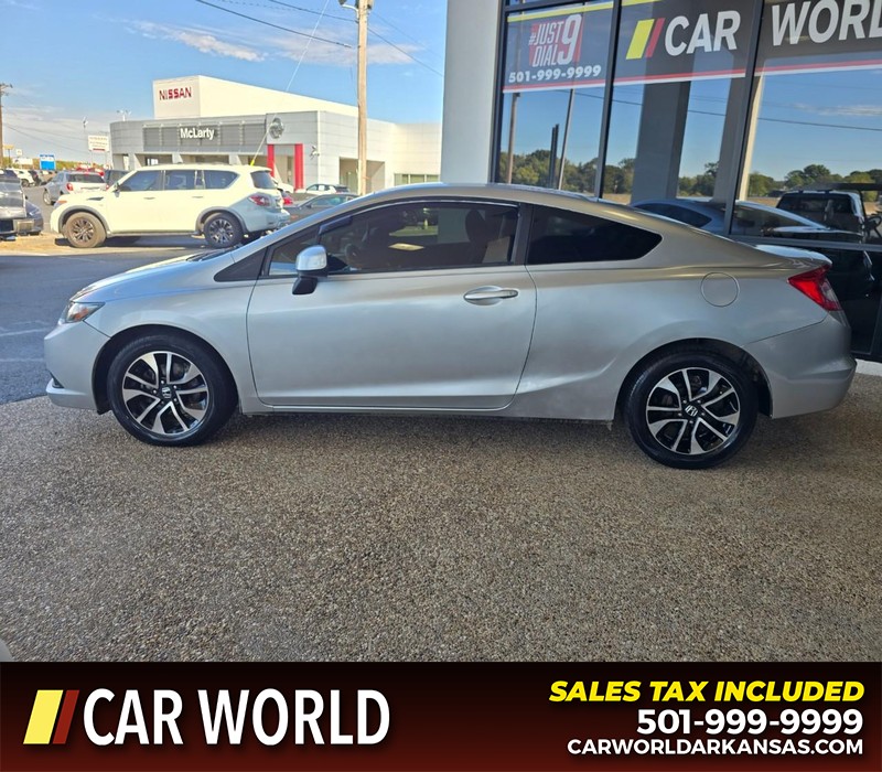 Honda Civic Coupe Vehicle Full-screen Gallery Image 4