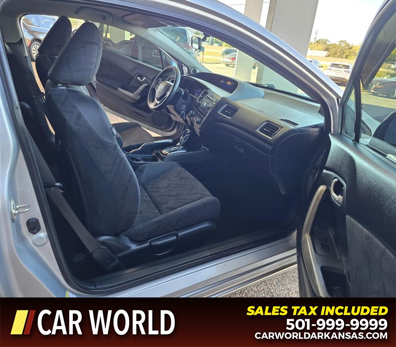 Honda Civic Coupe Vehicle Full-screen Gallery Image 10