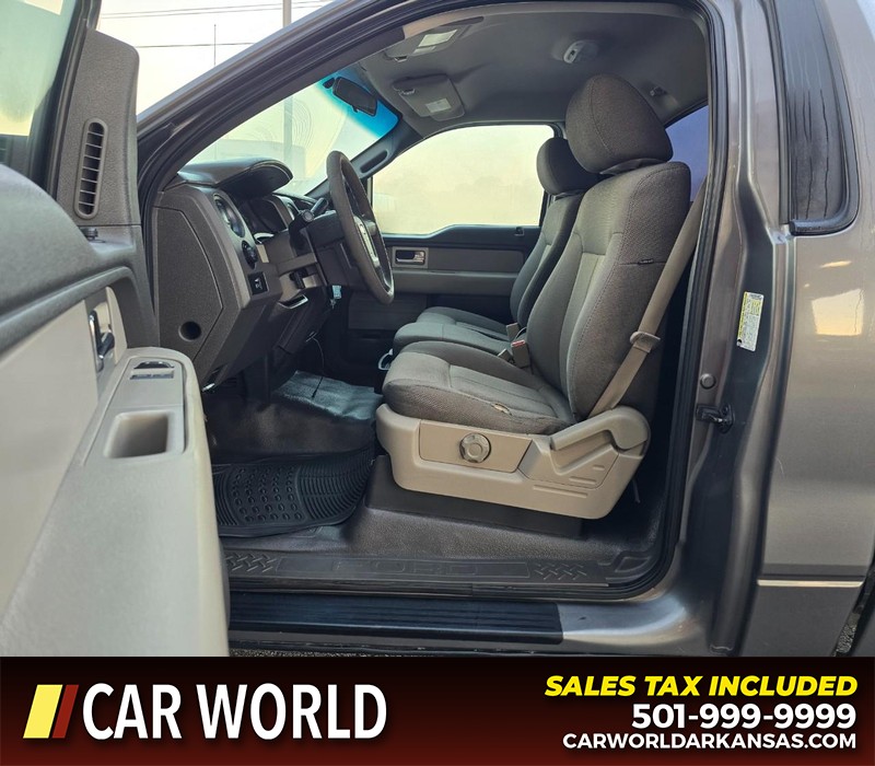 Ford F-150 Vehicle Full-screen Gallery Image 8