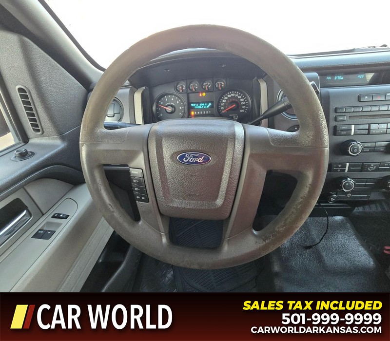 Ford F-150 Vehicle Full-screen Gallery Image 12