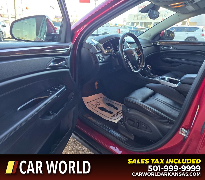 Cadillac SRX Vehicle Full-screen Gallery Image 7
