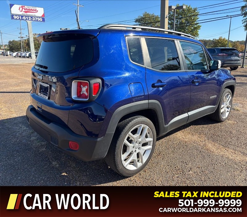 Jeep Renegade Vehicle Full-screen Gallery Image 3