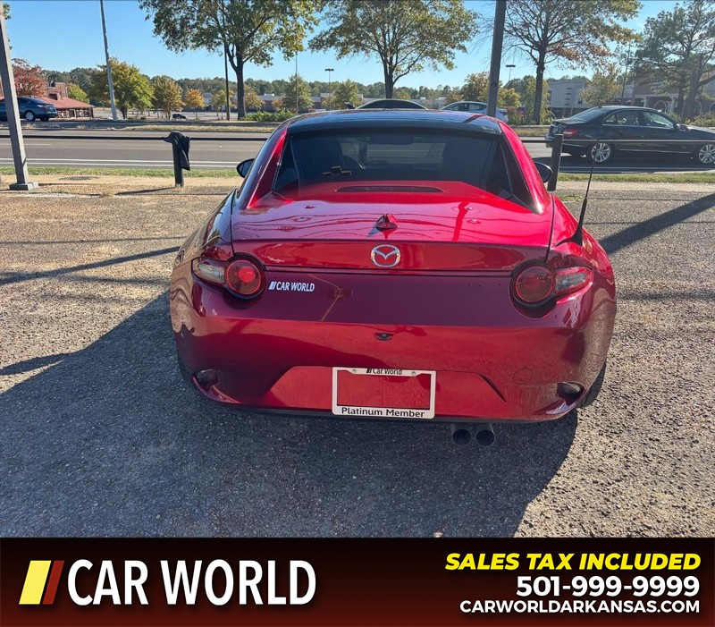 Mazda MX-5 Miata RF Vehicle Full-screen Gallery Image 4