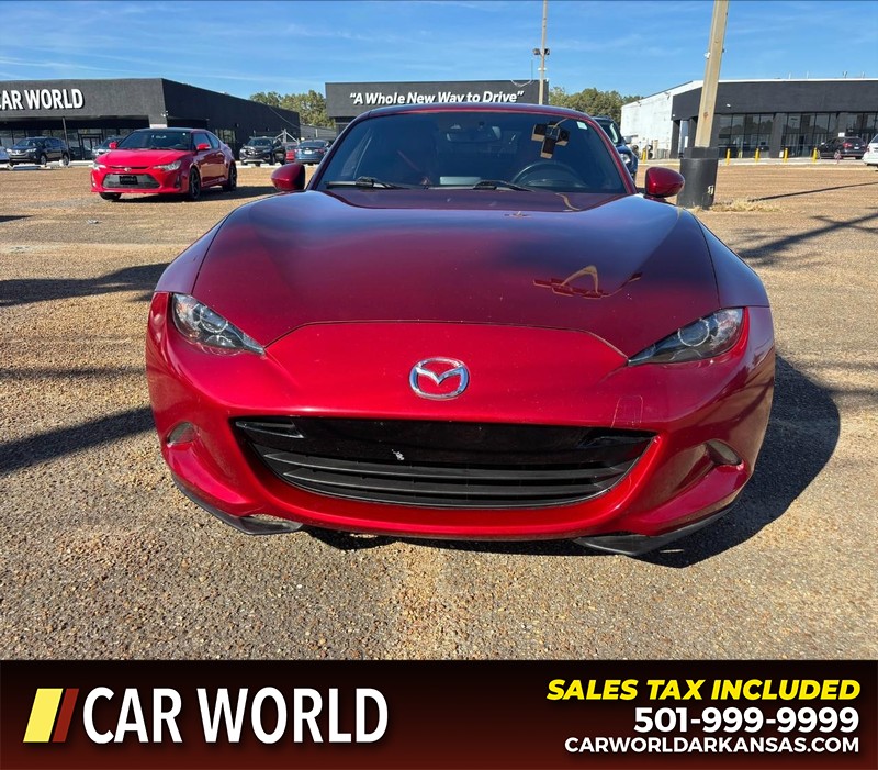 Mazda MX-5 Miata RF Vehicle Full-screen Gallery Image 8