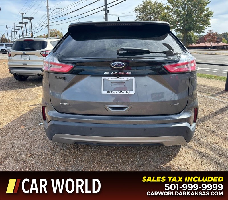 Ford Edge Vehicle Full-screen Gallery Image 4