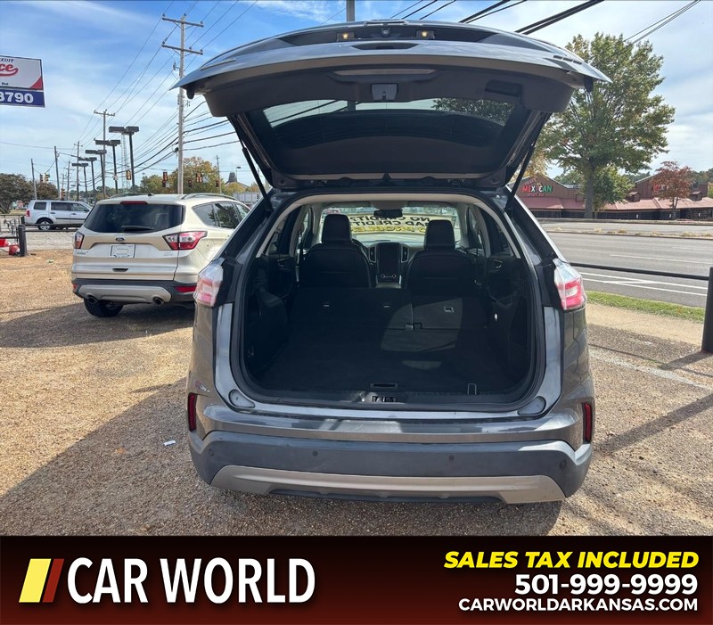 Ford Edge Vehicle Full-screen Gallery Image 5