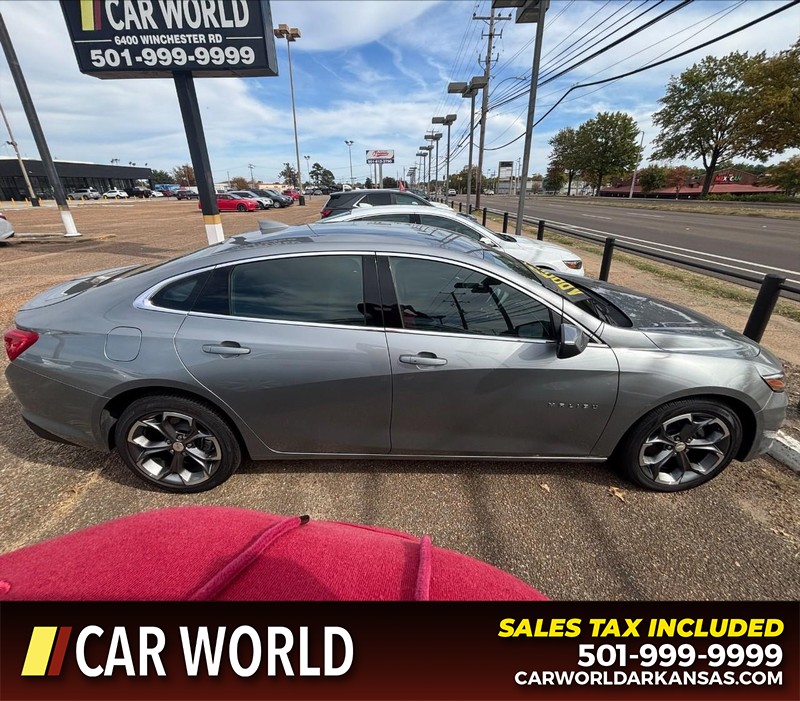 Chevrolet Malibu Vehicle Full-screen Gallery Image 2