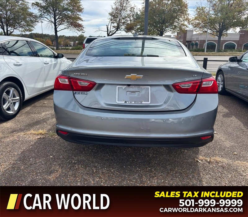 Chevrolet Malibu Vehicle Full-screen Gallery Image 4