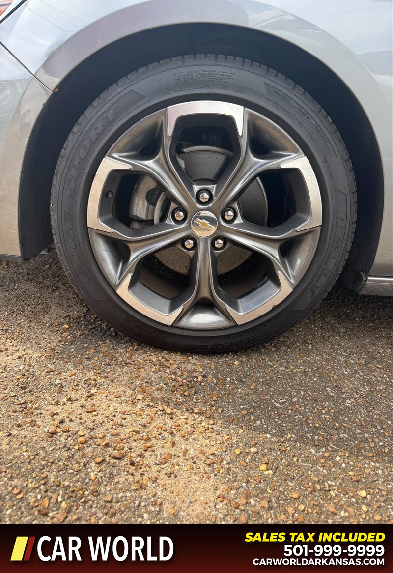 Chevrolet Malibu Vehicle Full-screen Gallery Image 11