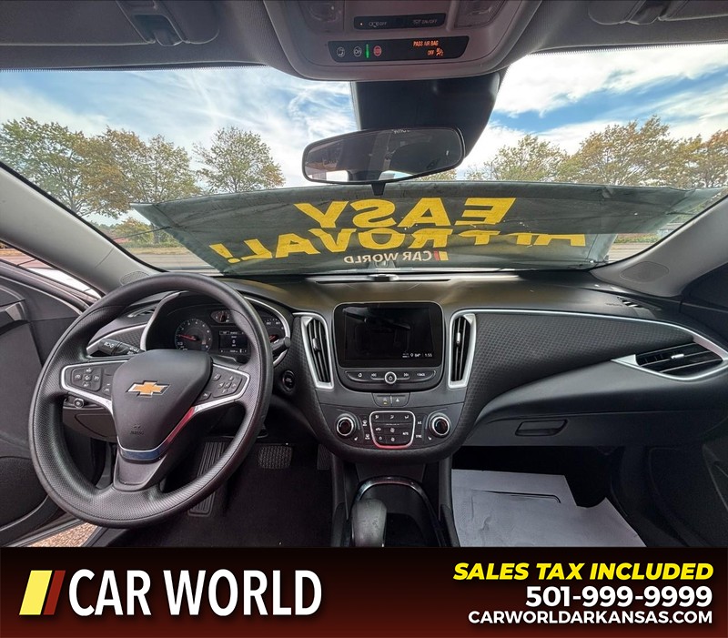 Chevrolet Malibu Vehicle Full-screen Gallery Image 14