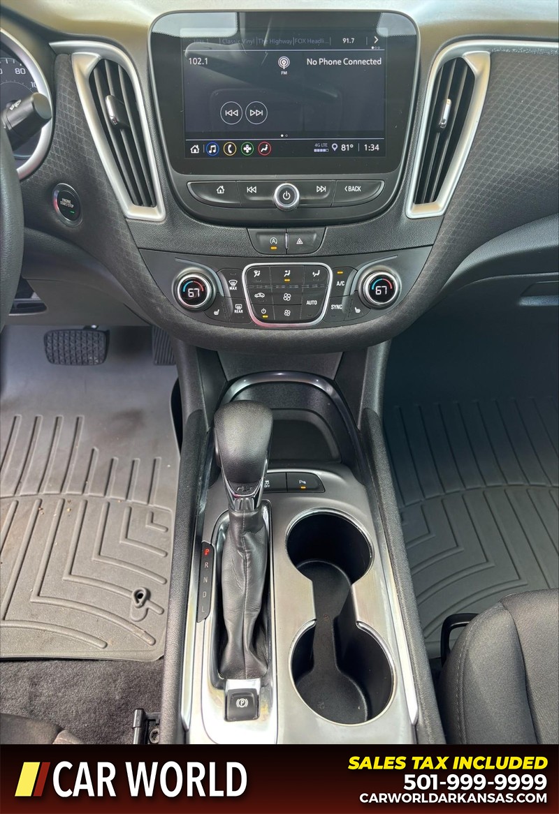 Chevrolet Malibu Vehicle Full-screen Gallery Image 14