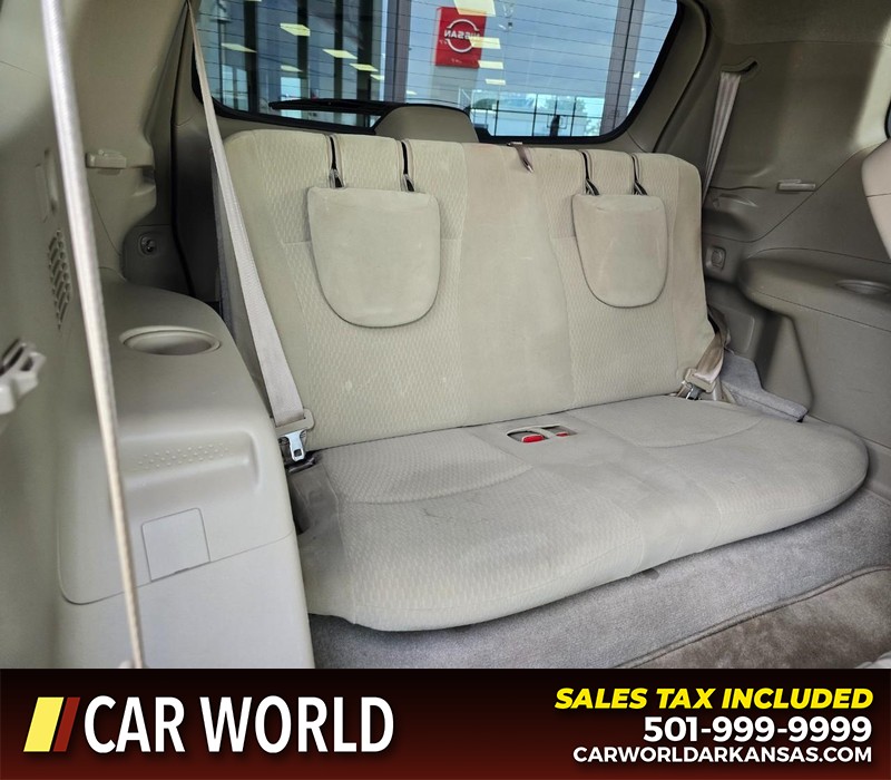 Toyota Highlander Vehicle Full-screen Gallery Image 14