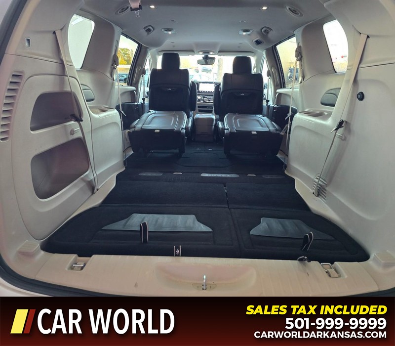 Chrysler Pacifica Vehicle Full-screen Gallery Image 20