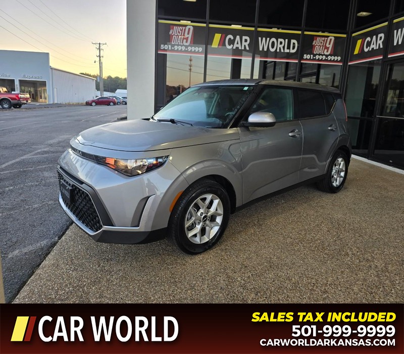 Kia Soul Vehicle Full-screen Gallery Image 3