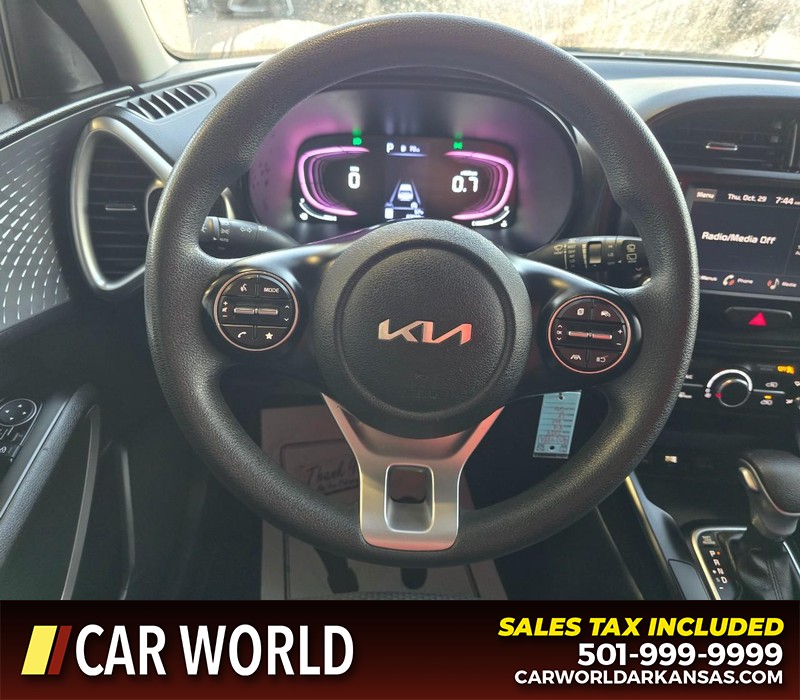 Kia Soul Vehicle Full-screen Gallery Image 15