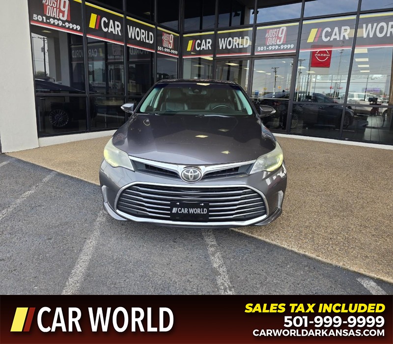 Toyota Avalon Vehicle Full-screen Gallery Image 2