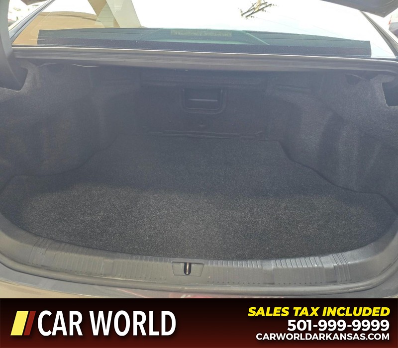 Toyota Avalon Vehicle Full-screen Gallery Image 14