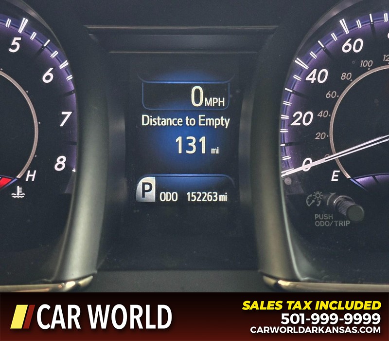 Toyota Avalon Vehicle Full-screen Gallery Image 16