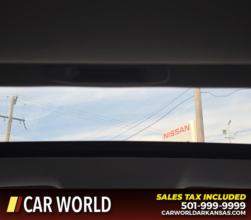 Toyota Avalon Vehicle Full-screen Gallery Image 19