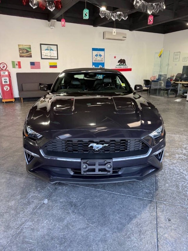 more details - ford mustang