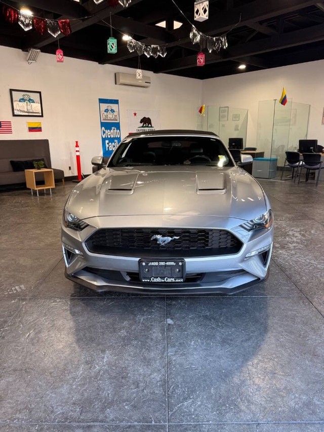 more details - ford mustang