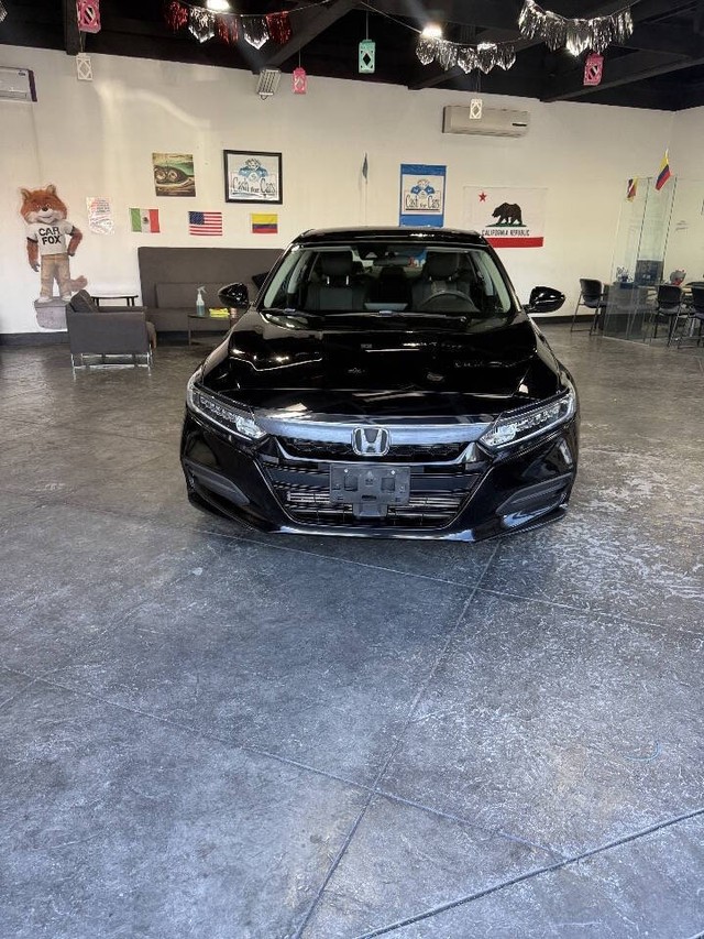 Honda Accord Sedan Vehicle Full-screen Gallery Image 03