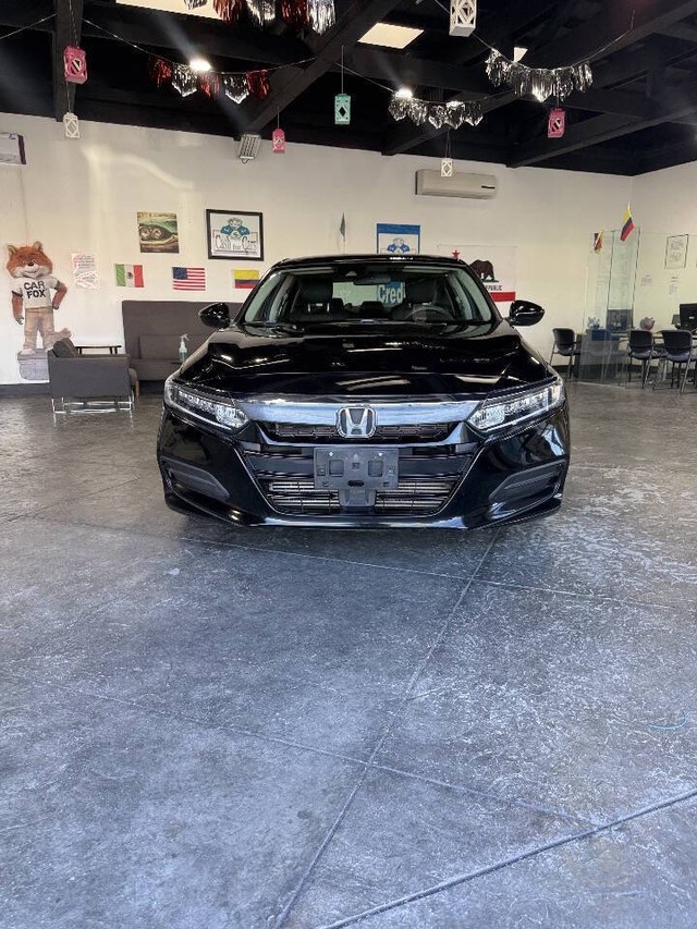 Honda Accord Sedan Vehicle Full-screen Gallery Image 04